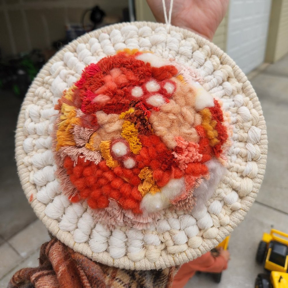 Ashton Zager round weaving